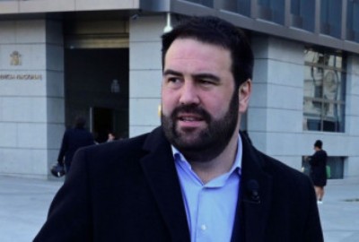 Newspaper: Why are Spain MPs, reporters in Armenia?