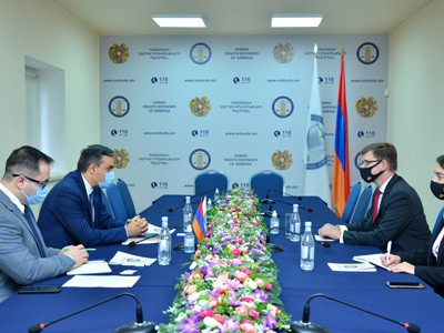 Մի շարք երկրներում հայատյացության հիմքով ակցիաներ են իրականացվում էթնիկ հայերի դեմ․ Թաթոյանը՝ Նիդեռլանդների դեսպանին