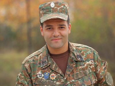 Armenia MOD Spokesperson presents commander Kajik Arshakyan who struck 4 Azerbaijani tanks