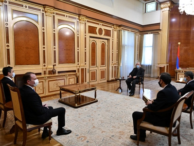 Armen Sarkissian receives leader of One Armenia Party Artur Ghazinyan