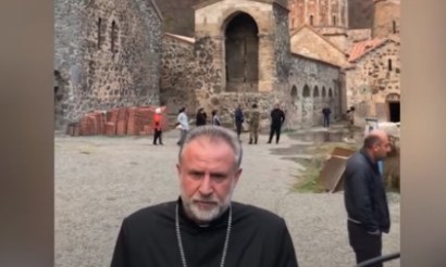 Ինչո՞ւ պետք է 1 ստորագրությամբ մատուցենք Դադիվանքը թշնամուն. Տեր Հովհաննես