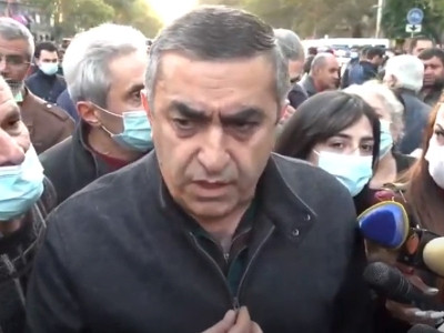 Բոլորն էլ իրենց ամբիցիաները պետք է մի կողմ դնեն եւ համաձայնեն կոնկրետ մի անձի շուրջ, որը կհամախմբի ազգը. Ռուստամյան