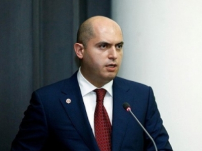 Այս խայտառակ կապիտուլյացիան նաեւ քո խղճին է. Արմեն Աշոտյանը՝ Զոհրաբ Մնացականյանին