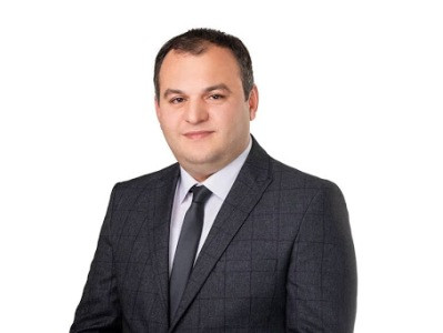 «Իմ քայլի» պատգամավոր Վարդան Աթաբեկյանը դուրս է գալիս խմբակցությունից՝ համակարծիք չլինելով թիմի դիրքորոշման հետ