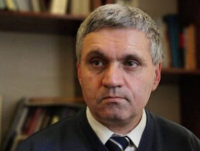 «Մենք բախվել ենք ազգային դավաճանության»․ Արցախի ԱԳ նախարարի խորհրդական Հրաչյա Արզումանյանը ազատման դիմում է ներկայացրել