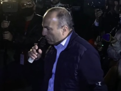 Էդ տղերքը մեզ հրամայում են՝ չխեղճանաք, ոտքի ենք կանգնելու եւ վերադառնանք մեր Շուշի, Հադրութ, Բերդաձոր. Տարոն Տոնոյան