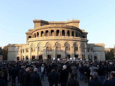 Yerevan rally demanding Armenia PM Pashinyan's resignation is in progress (PHOTOS)