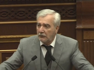 Պաշտպանության նախարարը եւ ԶՈՒ մյուս պատասխանատուները պետք է արդեն հրաժարական տված լինեին. Անդրանիկ Քոչարյան