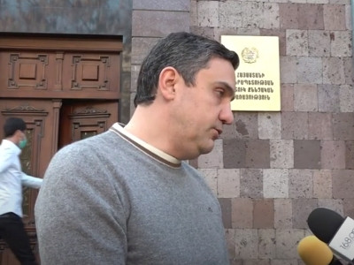 Խայտառակություն է, երբ այլ պետության ղեկավարը խոսում է Հայաստանի ղեկավարի՝ դավաճան չլինելու մասին. Արթուր Ղազինյան