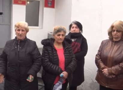 Ուղղակի գնացել, ընկել են մսաղացի մեջ. թող ասեն՝ ուր են մեր երեխեքը. անհետ կորած զինծառայողների ընտանիքների հավաքը