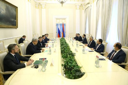 Armenia, Russia deputy PMs meet in Yerevan