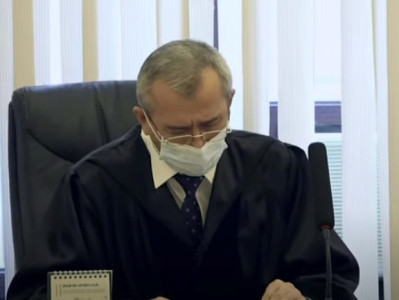 Քոչարյանի գրքի գովազդն արգելելու վերաբերյալ գործի քննությունն ավարտվեց. դատարանի որոշումը կհրապարակվի դեկտեմբերին