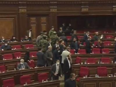 MPs of Armenian ruling and opposition factions clash