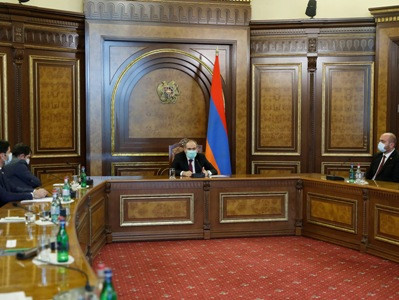 Armenia PM convenes consultation with regional governors