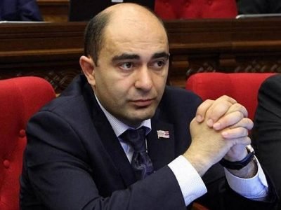 Գիշերը մի տեսանյութ տեսա, թե ինչպես է ադրբեջանական զորքն ուրախ տրամադրությամբ ուղեւորվում դեպի Բերձոր. Մարուքյան