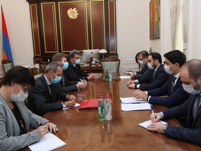 Պետք է ամեն ինչ անել գերիների փոխանակման գործընթացը հնարավորինս արագացնելու համար. Ավինյանը՝ ԿԽՄԿ պատվիրակությանը