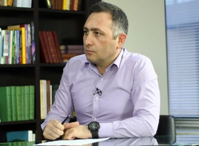 Մեր երկիրն այն վիճակում է, որ ոչ մեկը չի ինքնառաջադրվում, թե՝ ես գամ փրկեմ. Սեւակ Հակոբյան
