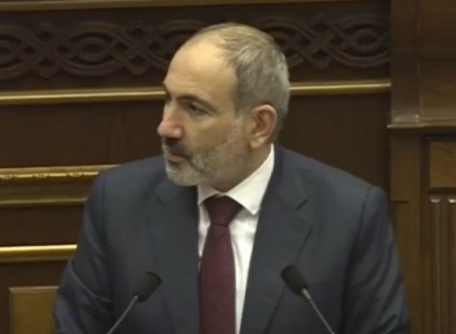Փաշինյանը փորձել է բացատրել, թե ինչու է շարունակում մնալ աթոռին կառչած