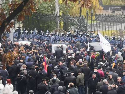 «Հրապարակ». Ընդդիմադիրների որոշածը չեղավ. «ժողովրդի վարչապետը» նախապես ամեն ինչ պլանավորել էր