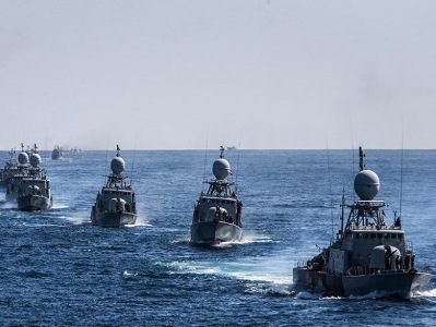 Iranian navy to stand firm against US forces in region waters