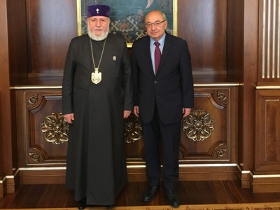 Ամենայն Հայոց Կաթողիկոսը հանդիպել է Վազգեն Մանուկյանի հետ