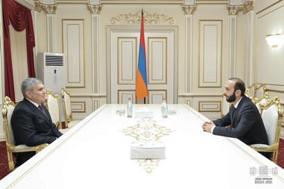 Արարատ Միրզոյանը հանդիպել է Արամ Սարգսյանի հետ. կարեւորվել է երկրի ներսում բռնության հռետորաբանության բացառումը