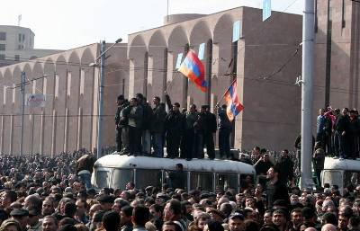 «Ժողովուրդ». Կեղծ դիմում ՀՔԾ պետին. մարտի 1-ի ֆոնին փորձել են գումար աշխատել