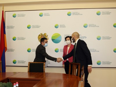 Շրջակա միջավայրի նախարարը Լիտվայի դեսպանի հետ քննարկել են անտառային քաղաքականության ոլորտում համագործակցությունը