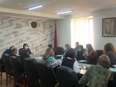 ԿԳՄՍ փոխնախարարը հանդիպել է Մասնավոր նախադպրոցական հաստատությունների ասոցիացիայի ներկայացուցիչների հետ
