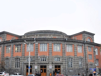Կառավարությունը չհաստատեց Տնտեսագիտական համալսարանի ռեկտորի պաշտոնում Դիանա Գալոյանի ընտրության արդյունքները