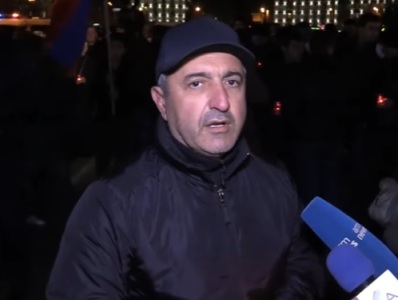 «Կոչ եմ անում Նիկոլ փաշային՝ չմտնել Եռաբլուր, չպղծել մեր տղաների շիրիմները». զոհված զինծառայողի հայր