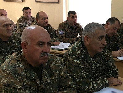 ՀՀ ԶՈւ գլխավոր շտաբի պետ Օնիկ Գասպարյանն այցելել է Սյունիքի մարզ