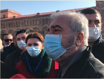 Երբ սպանության գործով նախկին ցմահ դատապարտյալը լրագրողին բարոյականության դասեր է տալիս. 168.am