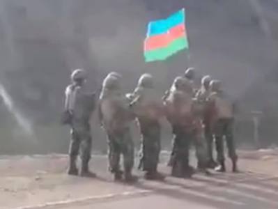 Նիկո՛լ ադրբեջանի դրոշը ծածանվում է Մ2-ի Որոտանի հատվածում, թշնամին հասել է գյուղ. Գորիսի քաղաքապետն ահազանգում է (վիդեո)