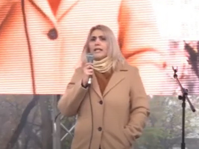 Հերթը ձերն է, պետք է անեք ձեր քայլը․ Էլինար Վարդանյանը հարթակից դիմեց իմքայլականներին