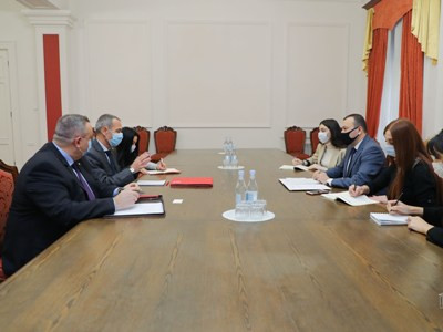 Վահե Էնֆիաջյանը Հայաստանում ԿԽՄԿ-ի պատվիրակության ղեկավարի հետ քննարկել է գերիների հարցը
