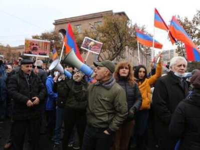 Հայրենիքի փրկության շարժումը ժամը 18։00-ին բողոքի գործողություններ է իրականացնելու Երեւանի տարբեր հատվածներում
