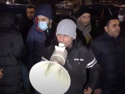 Բողոքի անհնազանդության ակցիաներ Երեւանում. քաղաքացիները փողոցներ են փակում