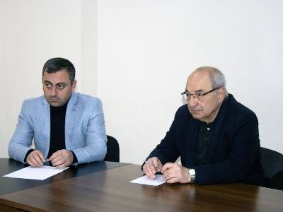 Վազգեն Մանուկյանը և Իշխան Սաղաթելյանը Գագիկ Մակարյանի հետ քննարկել են երկրում տիրող սոցիալ-տնտեսական վիճակը