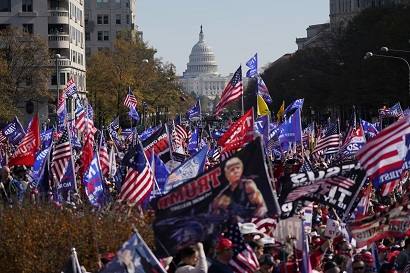 ԱՄՆ Սենատը որոշ ժամանակով դադարեցրել է աշխատանքը Կապիտոլիումի դիմաց քաոսի պատճառով