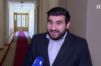 ՔՊ-ի մամուլի հետ կապերի համակարգողը Սոֆյա Հովսեփյանին համեմատել է «Նիկոլի ուսապարկի» հետ և մեղադրել առնետավազքի մեջ