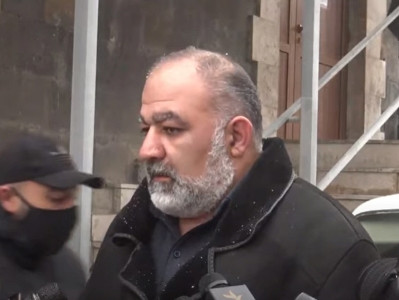 Պետք է պատասխան տան, որ սխալ հրամանների հետեւանքով ունեցել ենք շատ մեծ թվով զոհեր. Զոհվածի ծնող