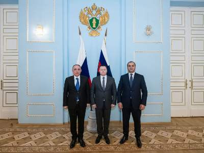 Մոսկվայում կայացել է Հայաստանի, ՌԴ-ի եւ Ադրբեջանի գլխավոր դատախազների եռակողմ հանդիպում. ինչ է քննարկվել