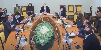 «Իմ խոսքից հետո չհամարձակվեք նման բան երկրորդ անգամ ասել». Տարոն Սիմոնյանը՝ Հովակիմյանին