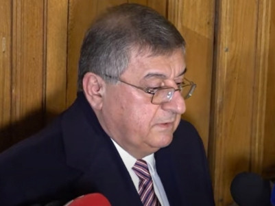 Իրավաբանը մտածում է թվապես մեծ խմբակցության առաջարկին համաձայնել, որպեսզի ձայներն այնտեղ ապահովի․ Գագիկ Ջհանգիրյան