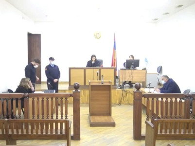 Ընթանում է Արթուր Վանեցյանն ընդդեմ «Հայկական ժամանակի» գործով դատական նիստը