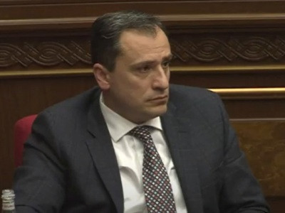 «Իմ քայլը» միայնակ քննարկում է ԲԴԽ անդամի պաշտոնում Դավիթ Խաչատրյանի թեկնածությունը