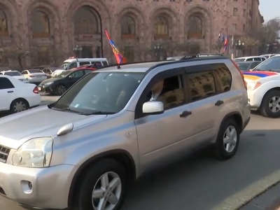 Opposition members' car parade demanding Armenia PM's resignation ends at Republic Square