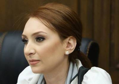 «Հրապարակ». Մակունցն անձամբ է խնդրել Փաշինյանին՝ իրեն «դուրս գրել» ակտիվ քաղաքական պրոցեսներից