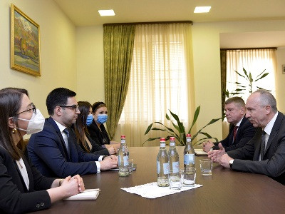 Ռուստամ Բադասյանը Բելառուսի դեսպանի հետ քննարկել է հակակոռուպցիոն պայքարին առնչվող մի շարք հարցեր